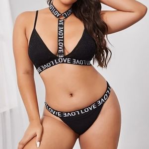 SHEIN//Plus Lingerie Set With Choker